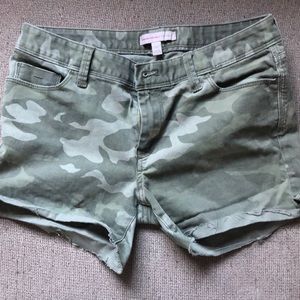 Banana Republic camo shorts